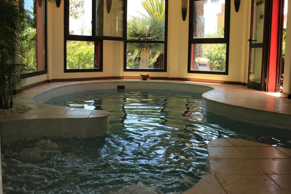 Lobby or reception, Swimming pool, Swimming pool