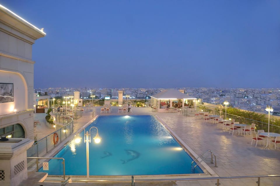 Pool view, Swimming pool