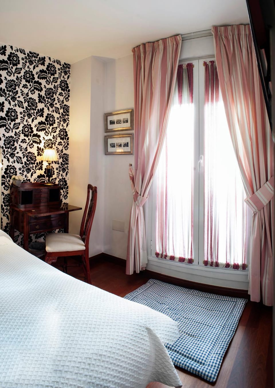Hostal Rual Bed and Breakfast in Cuenca