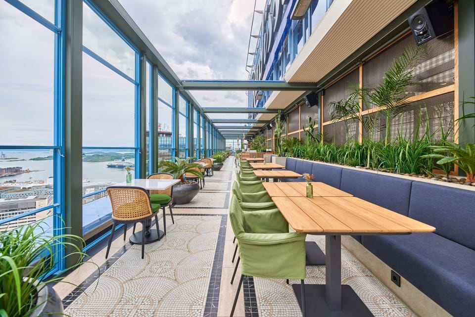 Restaurant/places to eat, Restaurant/places to eat, Balcony/Terrace, Balcony/Terrace, Dining area