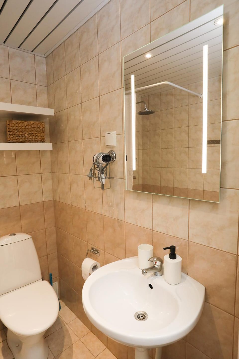 Toilet, Bathroom, heating