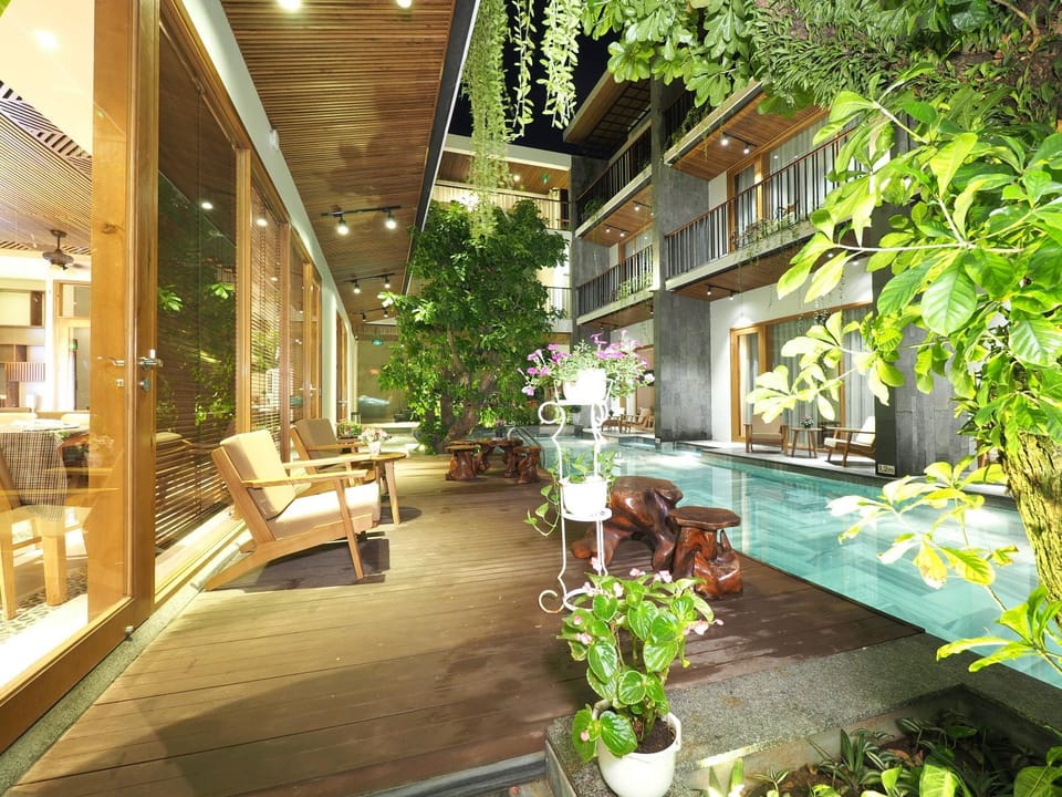 Garden view, Pool view