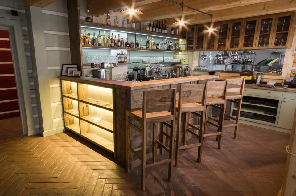 Lounge or bar