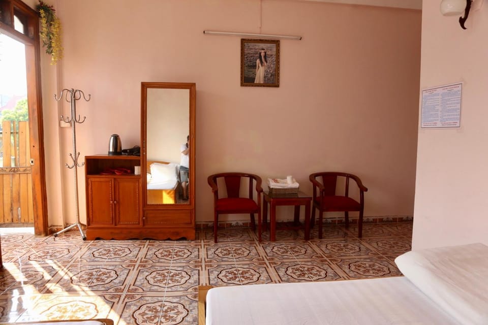 Viet Duc Guest House Bed and Breakfast in Laos