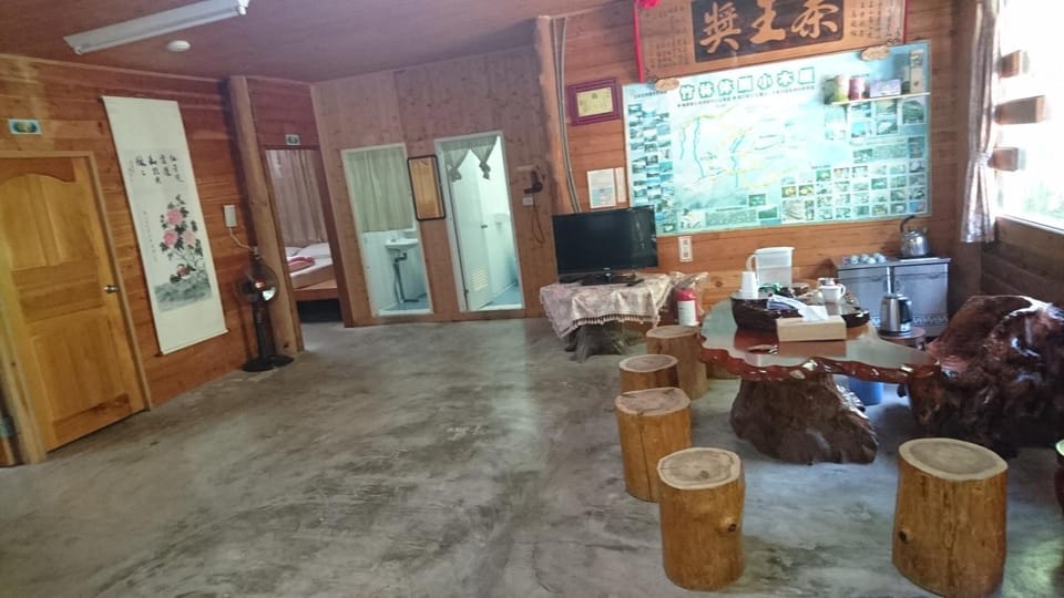 Communal lounge/ TV room, TV and multimedia, Coffee/tea facilities, On site