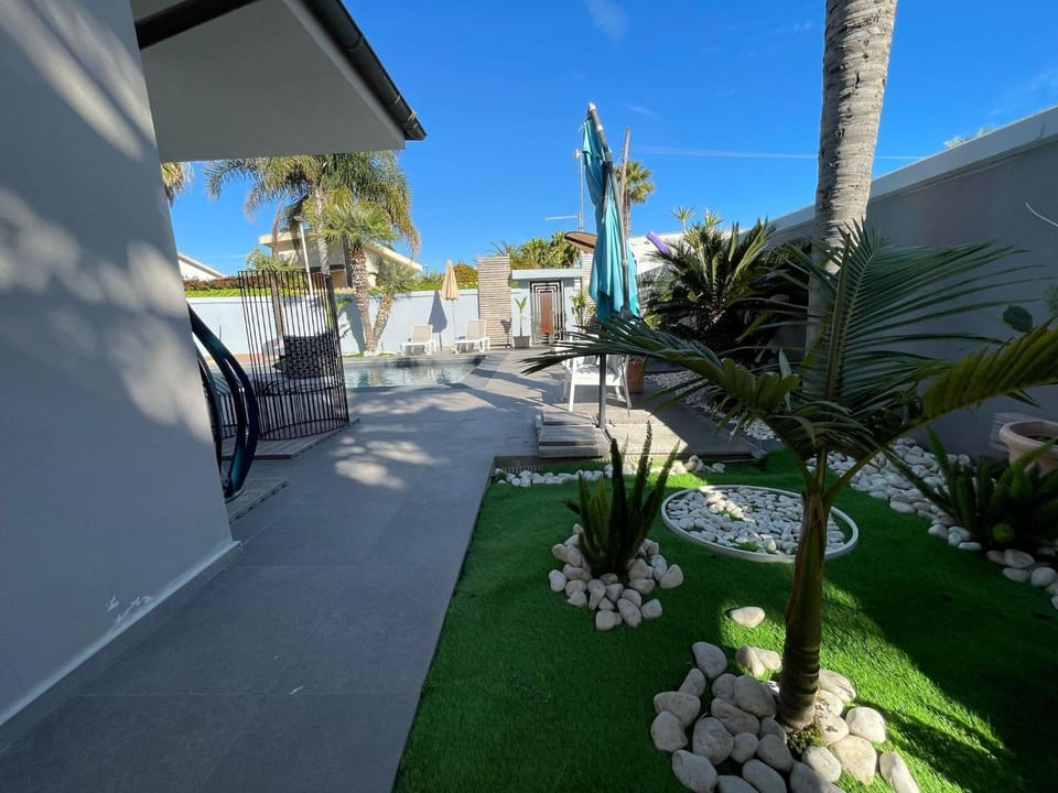Garden, Garden view