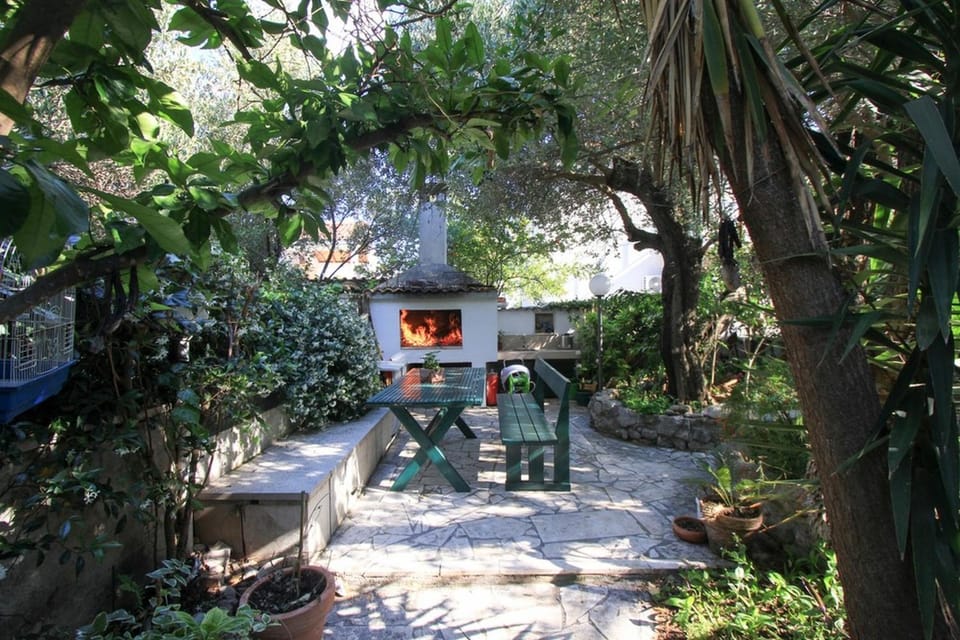 BBQ facilities, Garden