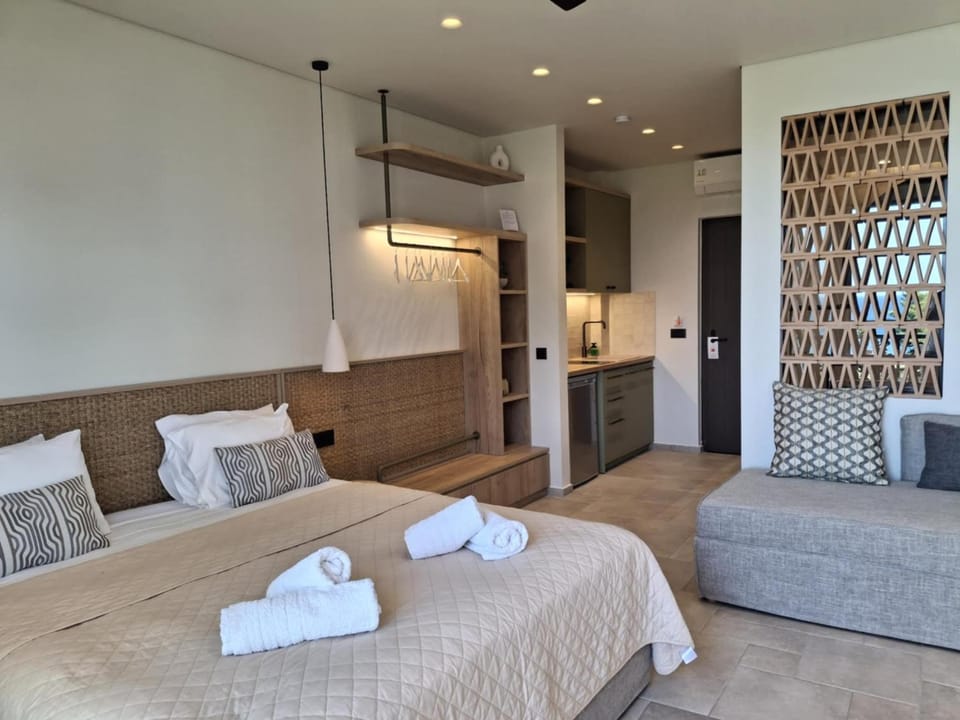 Bed, Photo of the whole room, Bedroom, wardrobe