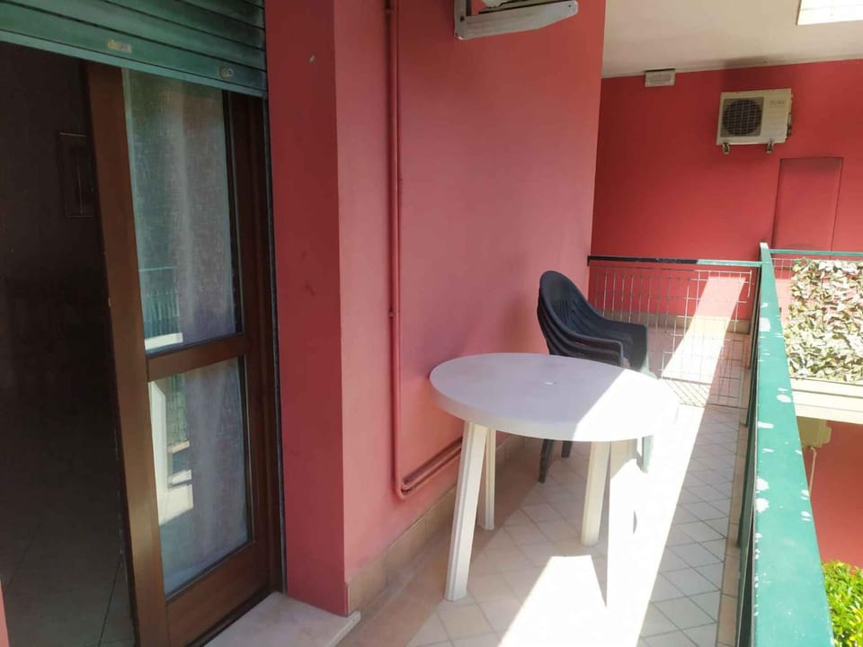 Summer, Balcony/Terrace