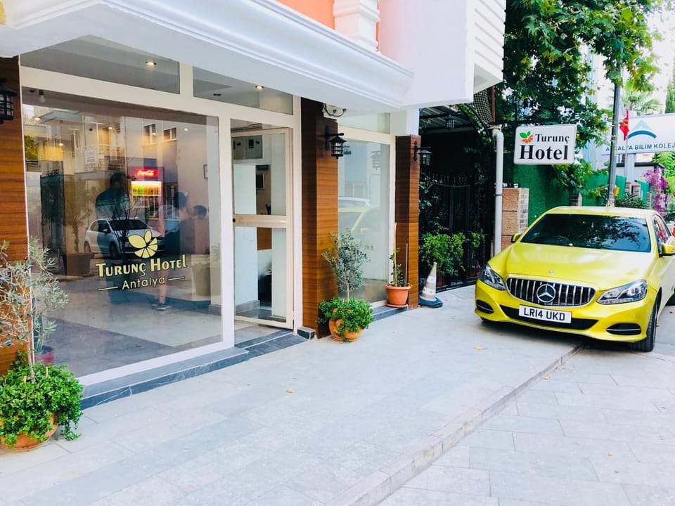 Turunç Hotel ANTALYA Bed and Breakfast in Antalya