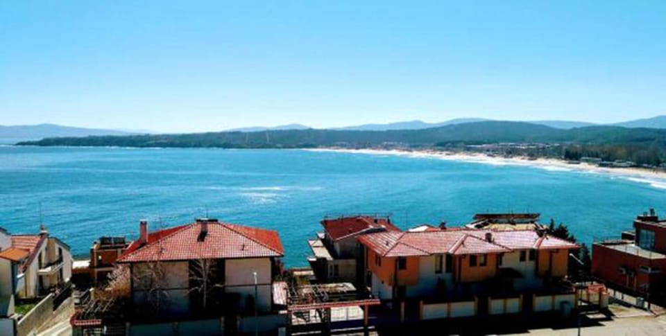 Bird's eye view, Sea view