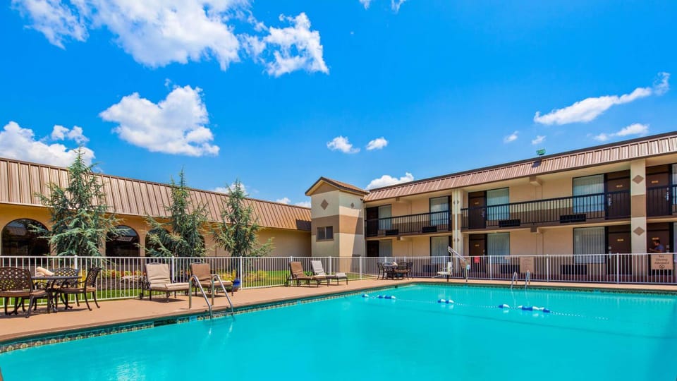 On site, Pool view, Swimming pool