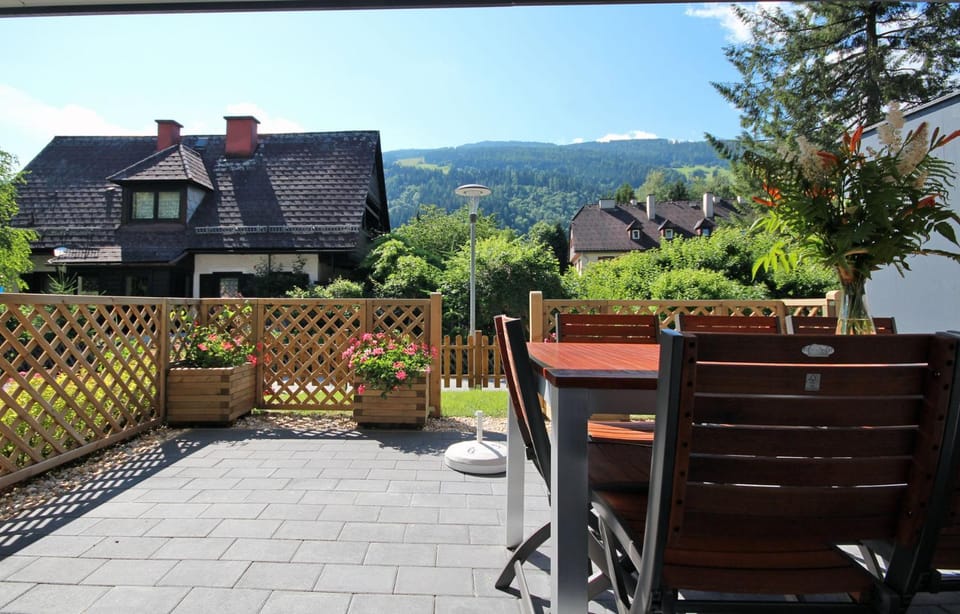 Garden, Balcony/Terrace