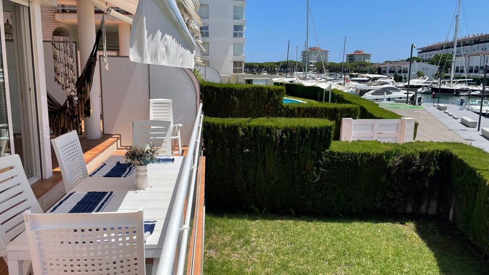 Blue Ocean Apartment in Platja d'Aro