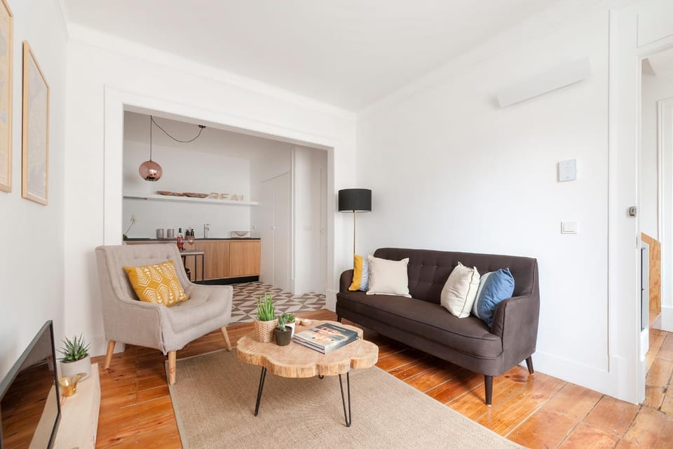Kitchen or kitchenette, Living room
