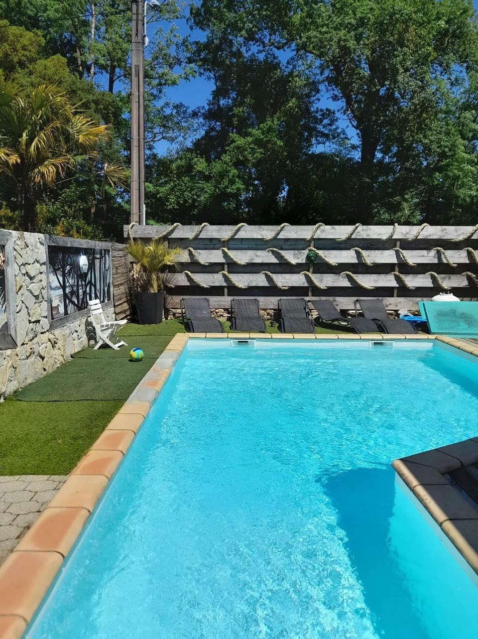 Carwyns Surf House Hostel in Seignosse