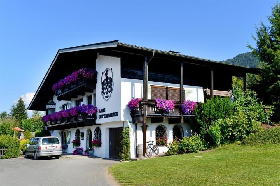 Property building, Day, Garden