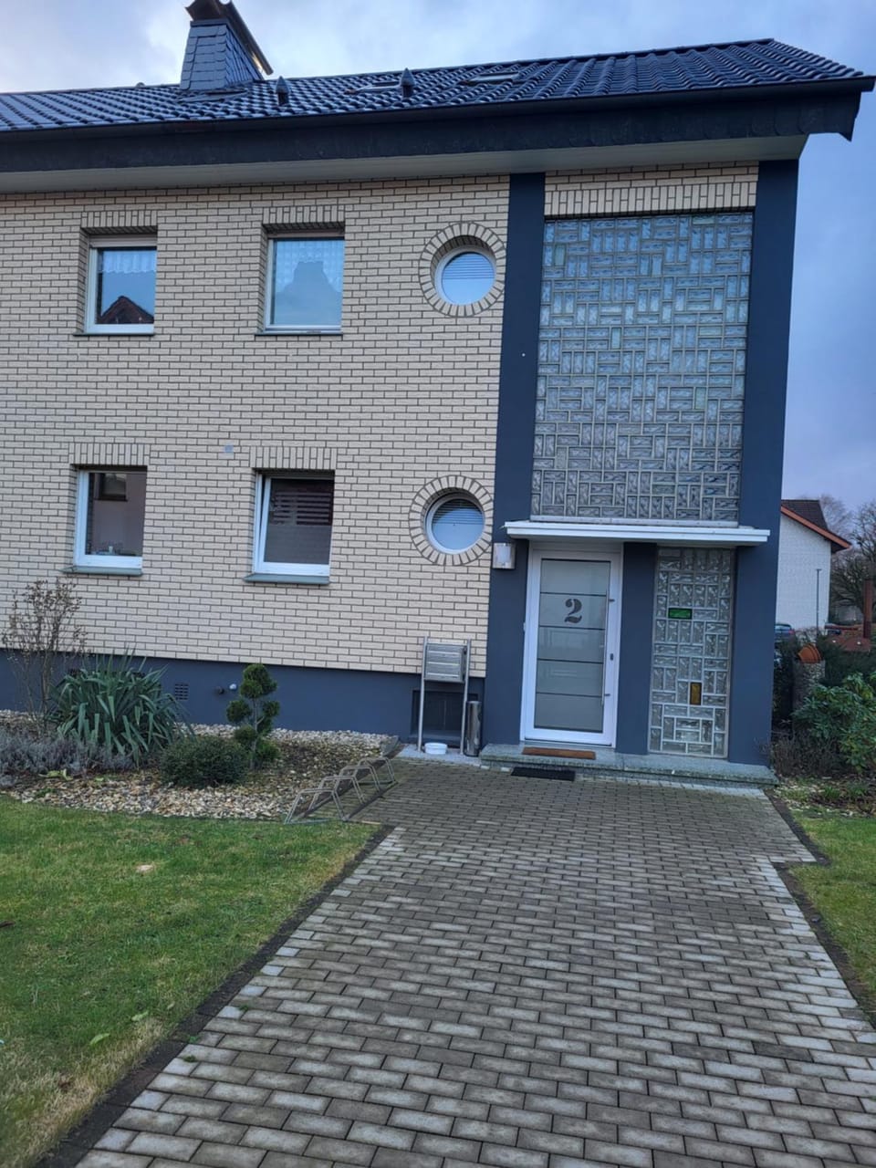 Property building, Day
