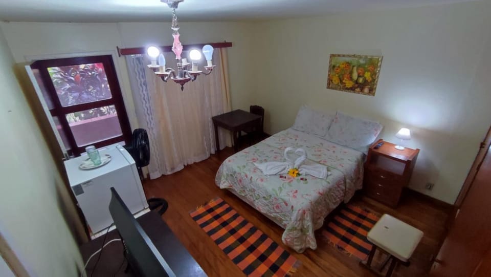 Property building, Bed, Photo of the whole room, Bedroom