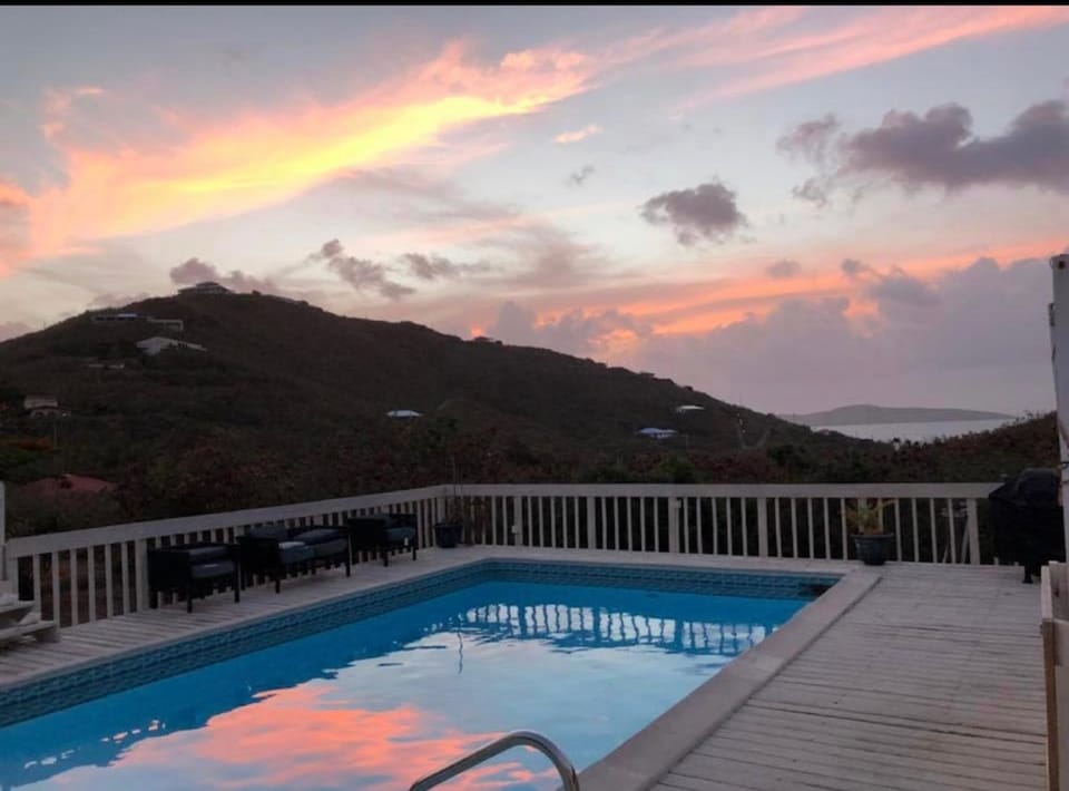 BBQ facilities, Balcony/Terrace, On site, Landmark view, Mountain view, Pool view, Sea view, Swimming pool, Sunset