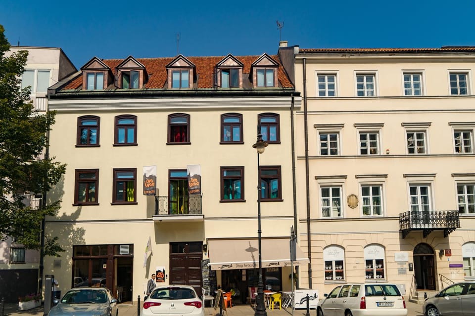 Property building, Facade/entrance