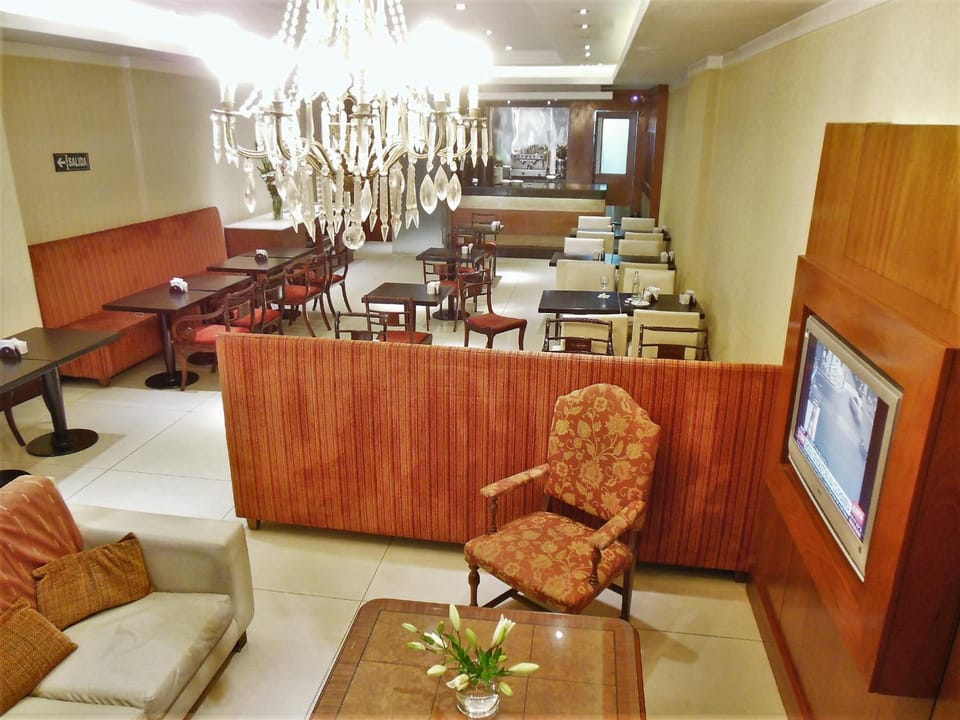 Lounge or bar