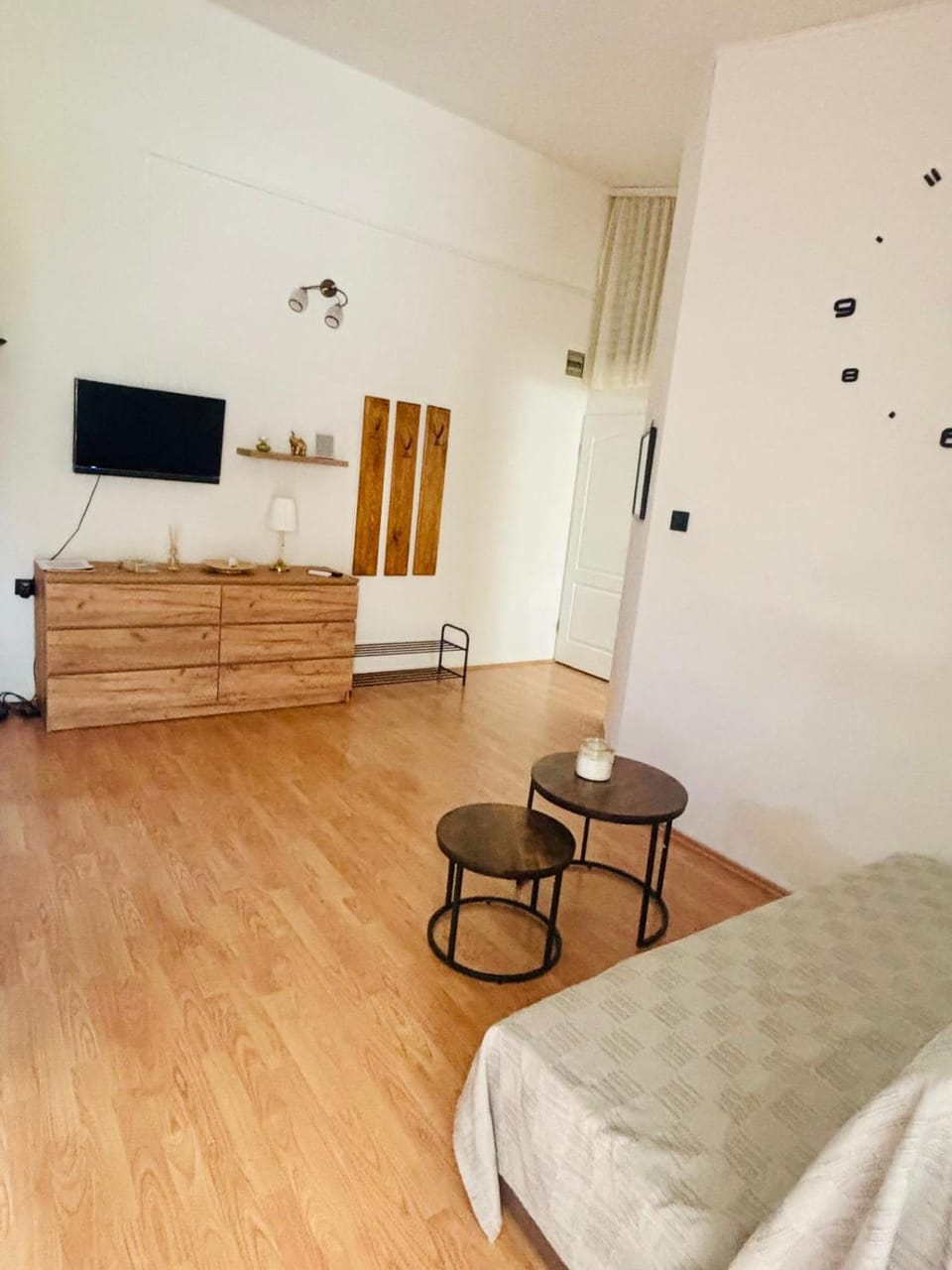 Communal lounge/ TV room, Living room