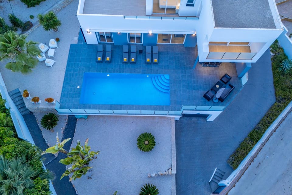 Property building, Bird's eye view