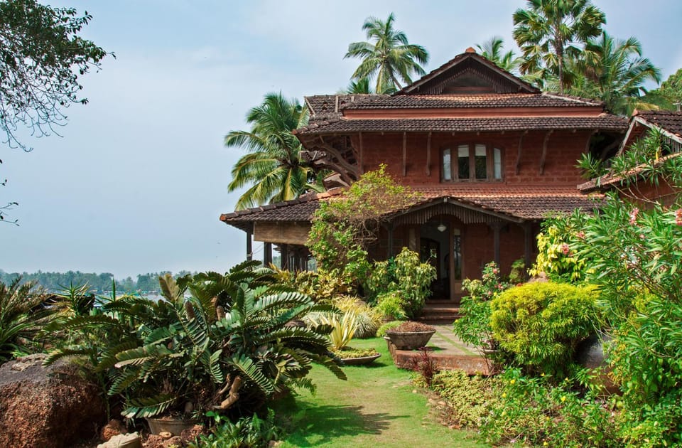 Facade/entrance, Garden view, Sea view