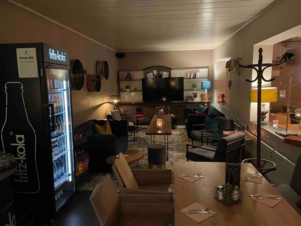 Communal lounge/ TV room, Lounge or bar