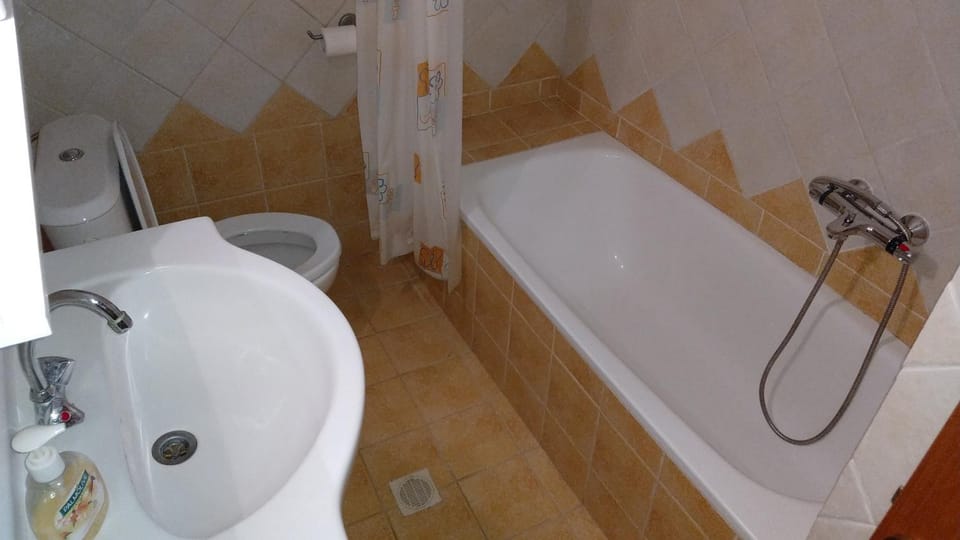 Toilet, Bathroom, Bath