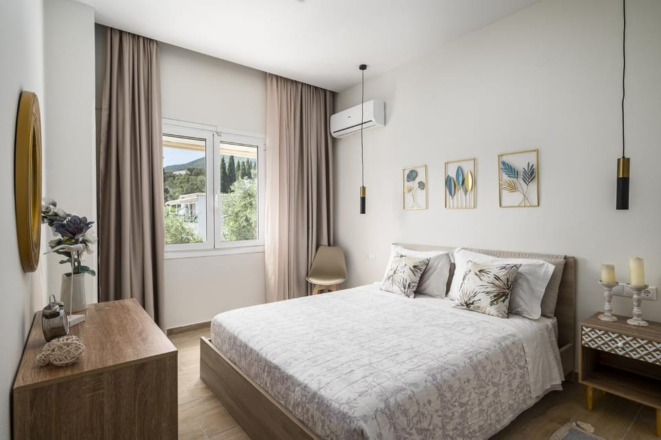 Bed, Bedroom, air conditioner