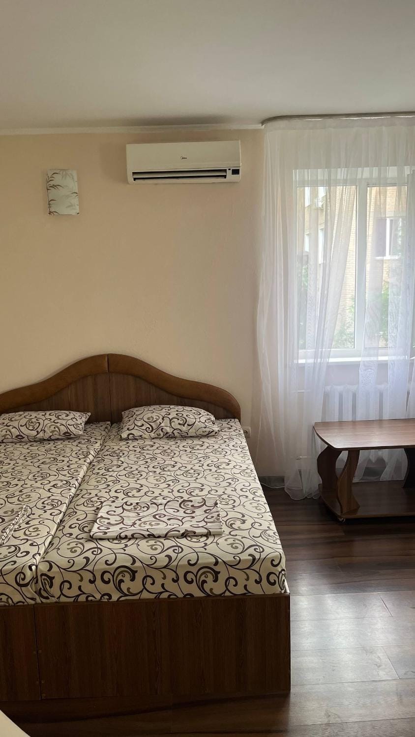 Студія біля GagarinMall, 10хв від автовокзалу Apartment in Dnipropetrovsk Oblast