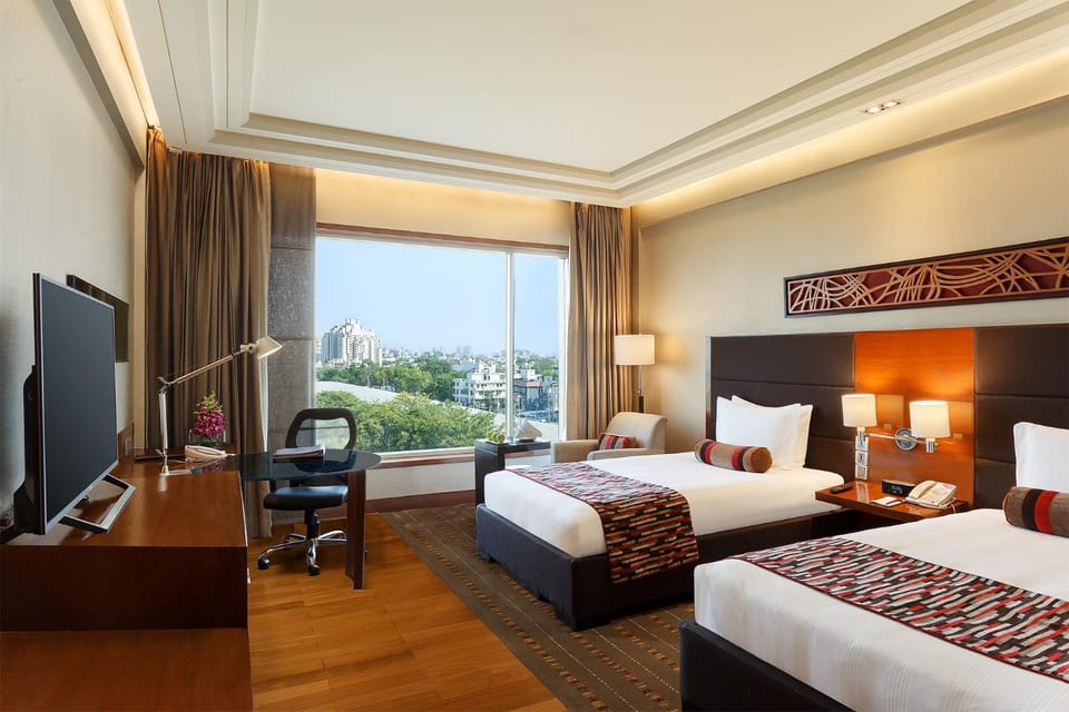 Bed, View (from property/room), Bedroom, City view