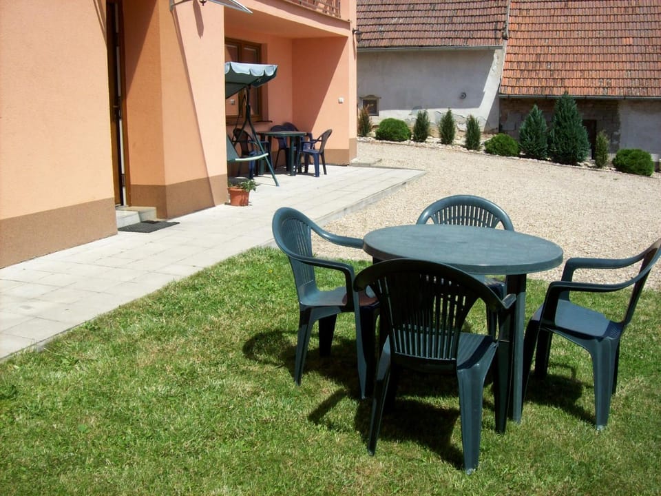 Ubytovani u Lysonku Apartment in South Moravian Region