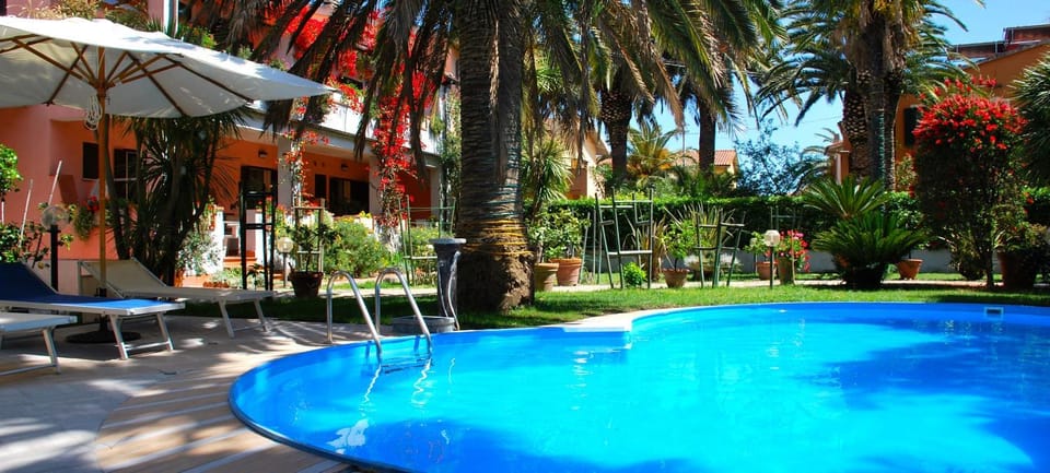 Garden, Garden view, Pool view, Swimming pool