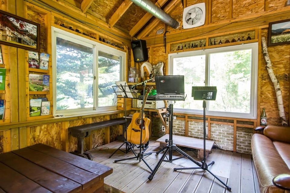 Seating area