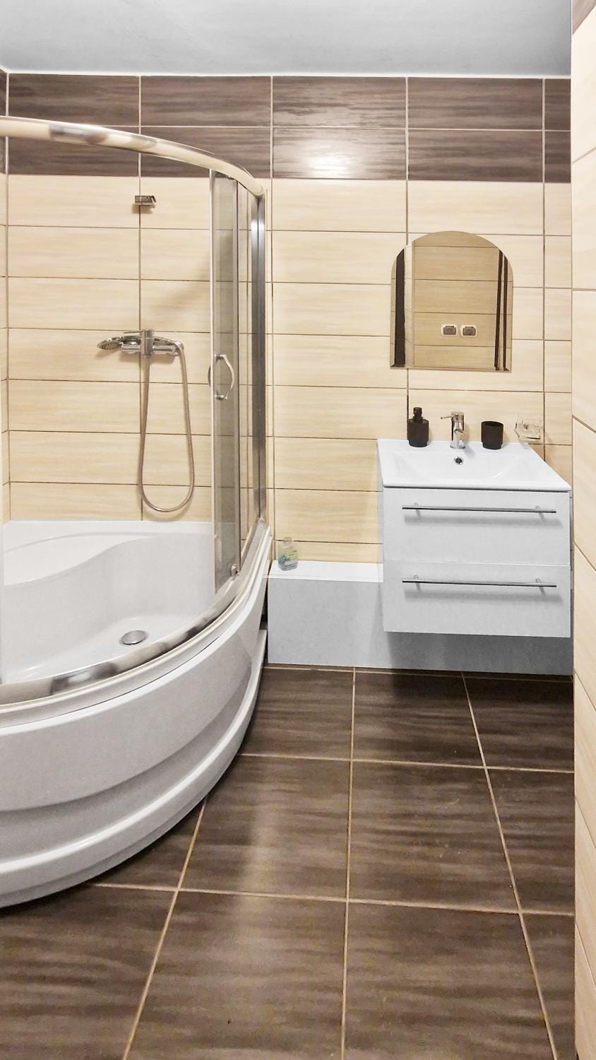 Shower, Bathroom