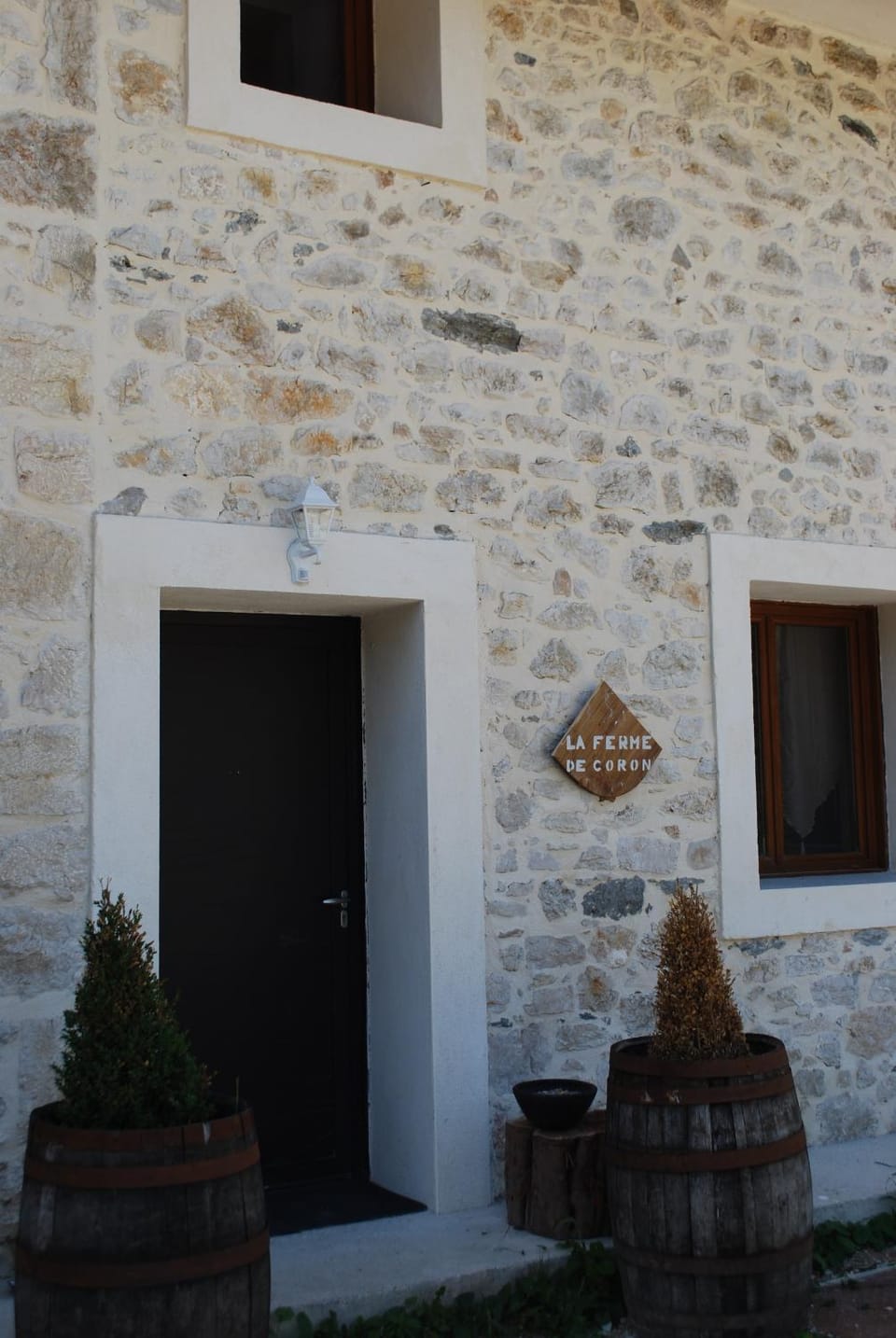 Facade/entrance