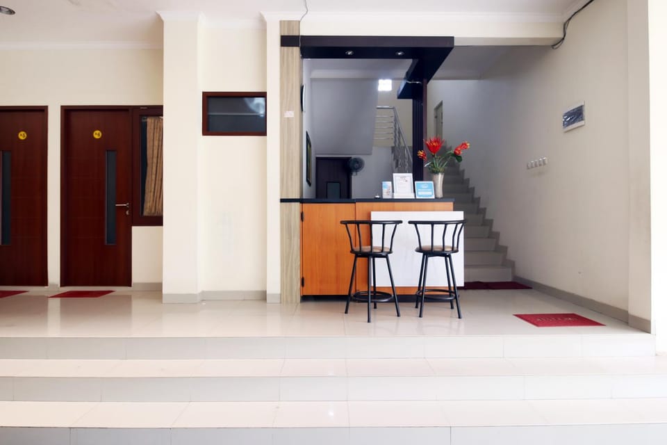 RedDoorz Syariah Plus near Cirebon Super Block Mall 2 Bed and Breakfast in West Java