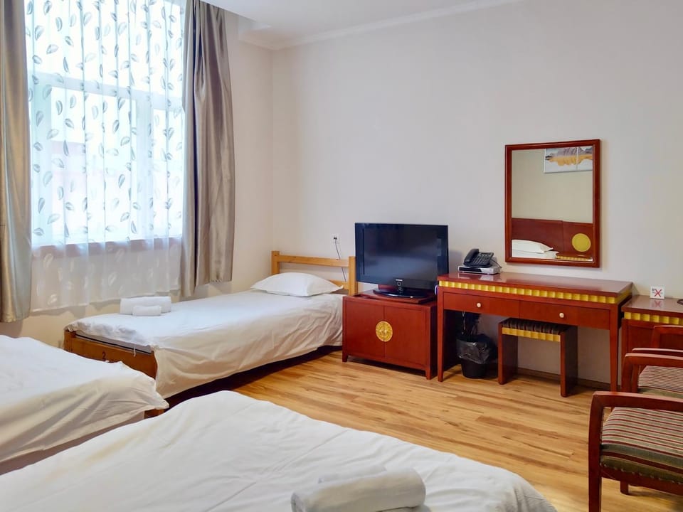 Bed, Photo of the whole room, Bedroom, hair dresser