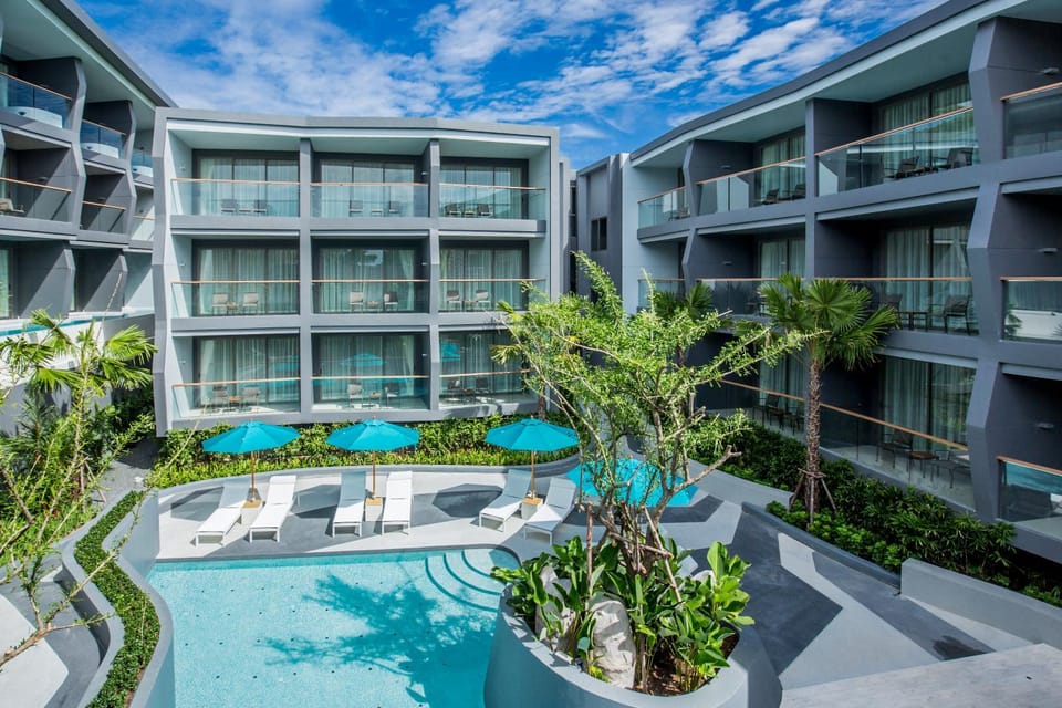 Pool view, Swimming pool
