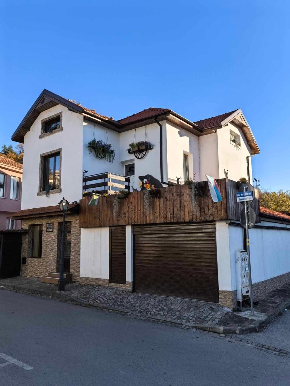 Property building, Day