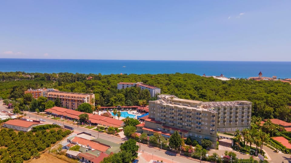 Property building, Natural landscape, Bird's eye view, City view, Sea view