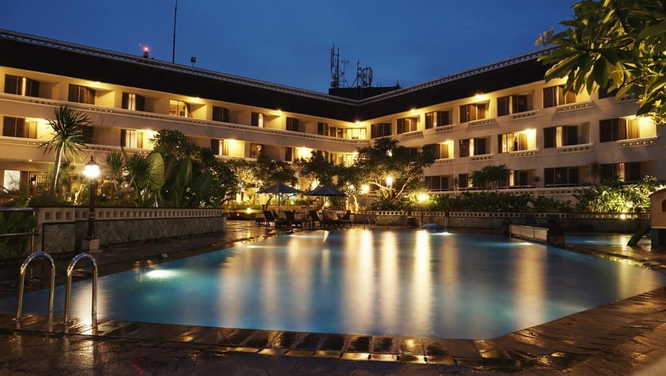 Property building, Swimming pool