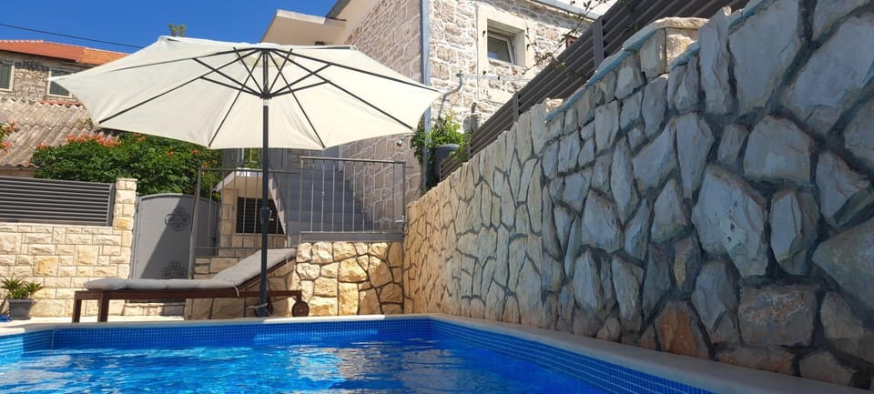 Property building, Pool view