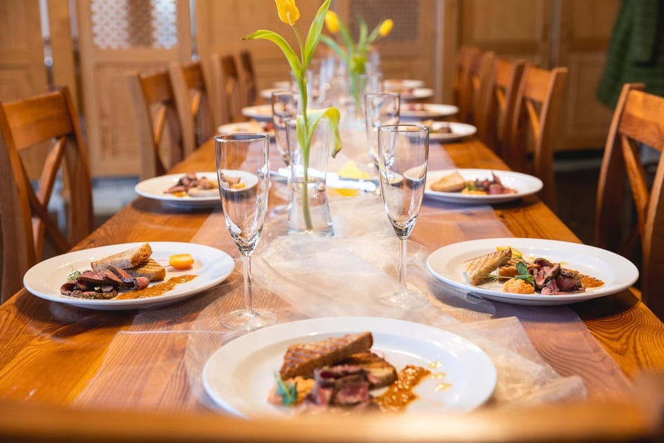 Restaurant/places to eat, Food and drinks, Food, Lunch, Dinner, Drinks, Alcoholic drinks