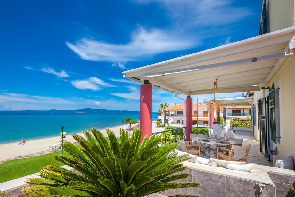 Patio, Balcony/Terrace, Dining area, Sea view