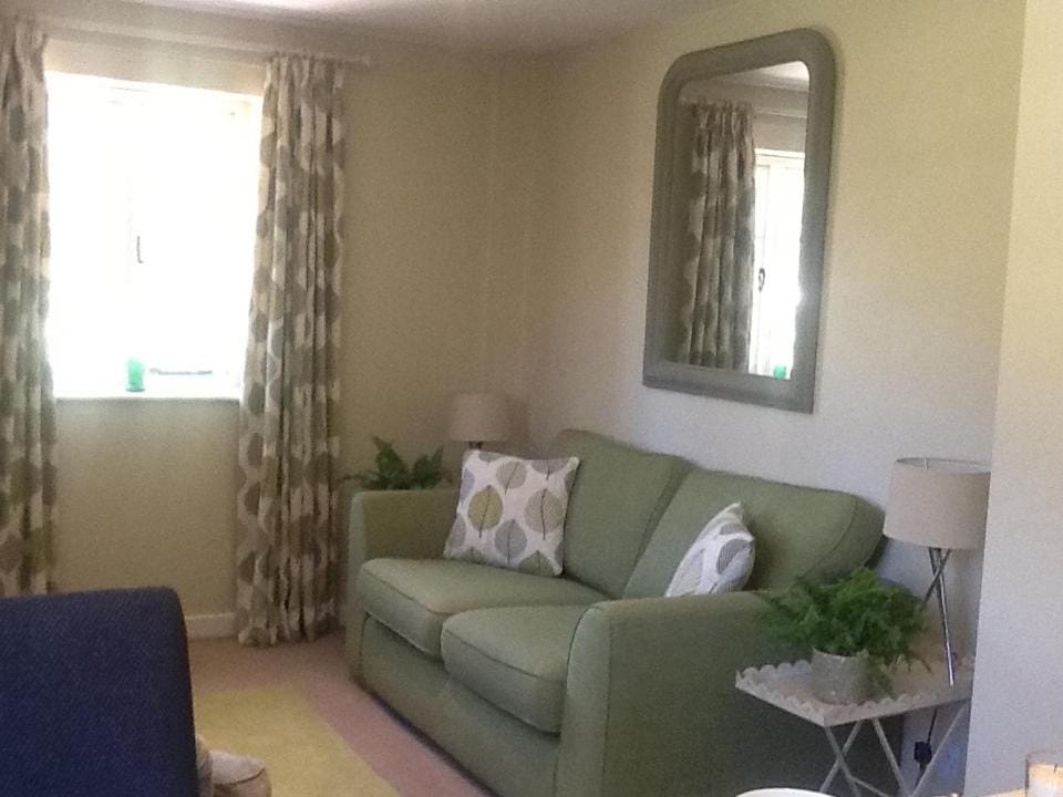 Gardeners Cottage House in Cotswold District