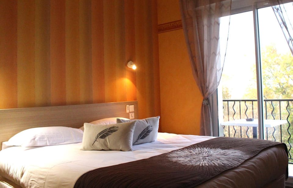 Bedroom, Garden view